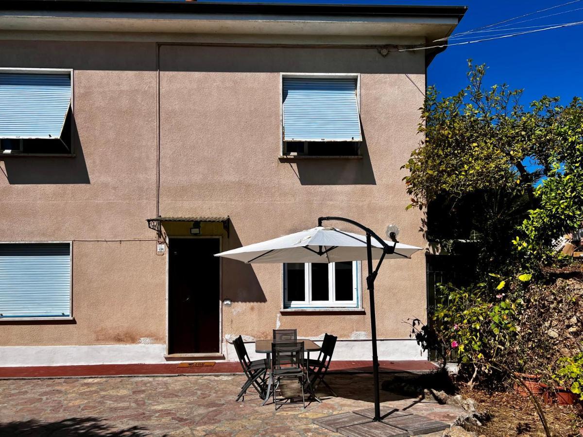 Il Giardino Delle Cycas Appartement Romito Magra Buitenkant foto