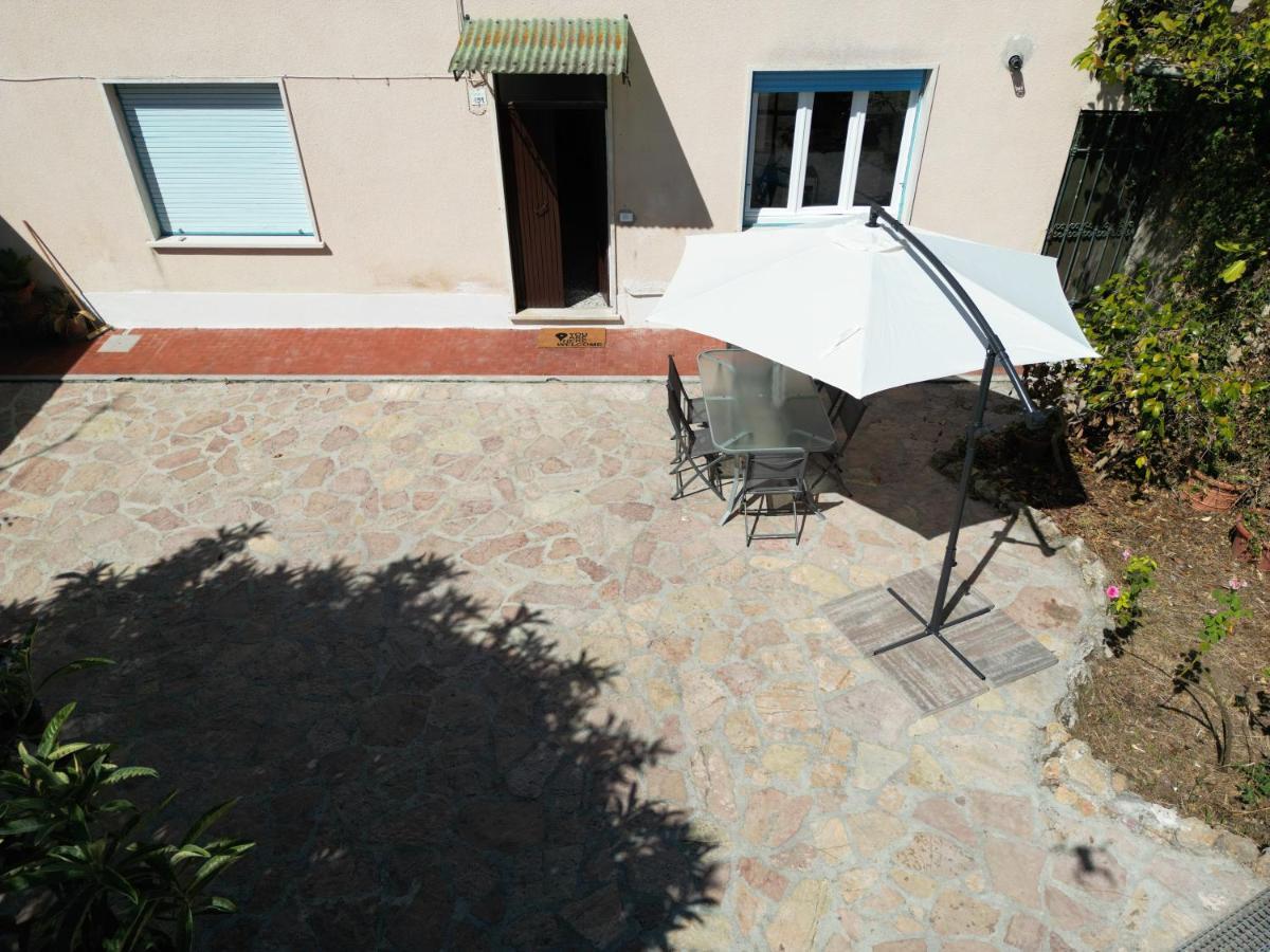 Il Giardino Delle Cycas Appartement Romito Magra Buitenkant foto