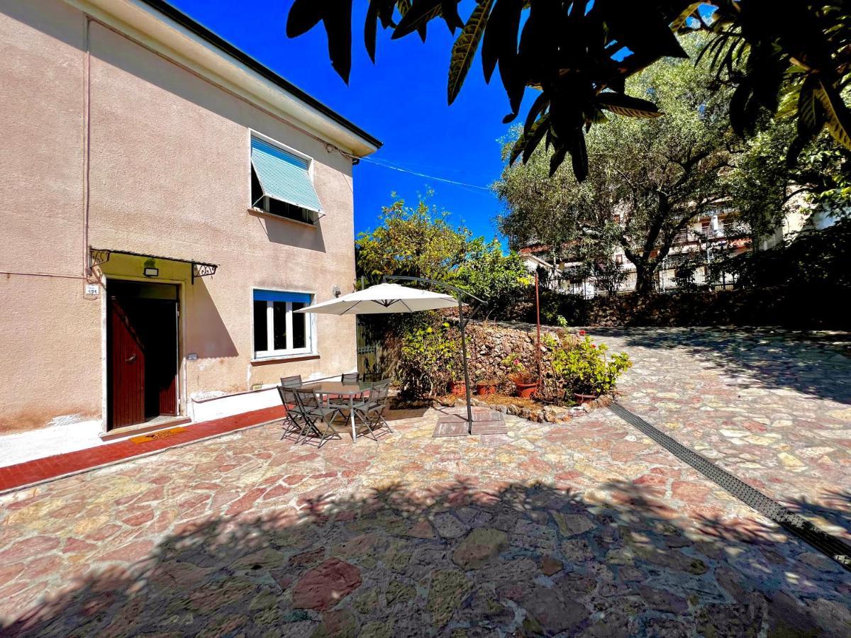 Il Giardino Delle Cycas Appartement Romito Magra Buitenkant foto